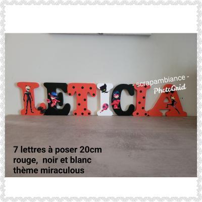 Lettre en bois à poser de 20cm ladybug - miraculous