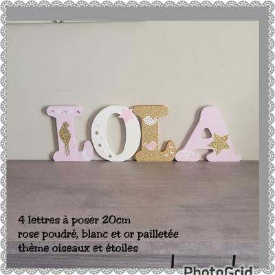 Lettre en bois à poser de 20cm oiseaux et étoiles 