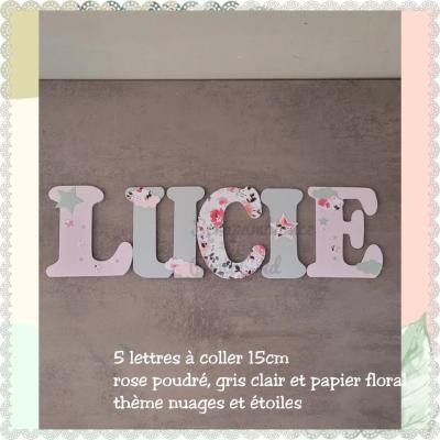 Lettre en bois à coller - 15cm thème nuages et étoiles