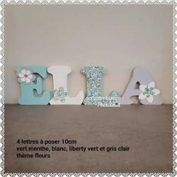 Lettre en bois à poser de 10cm thème fleurs et liberty vert