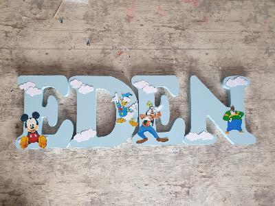 Lettre en bois à coller thème mickey